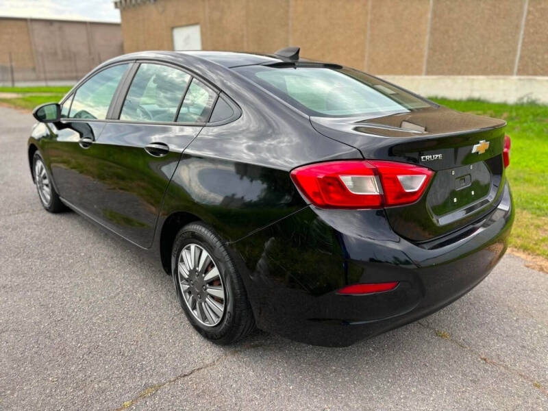 2018 Chevrolet Cruze LS Auto