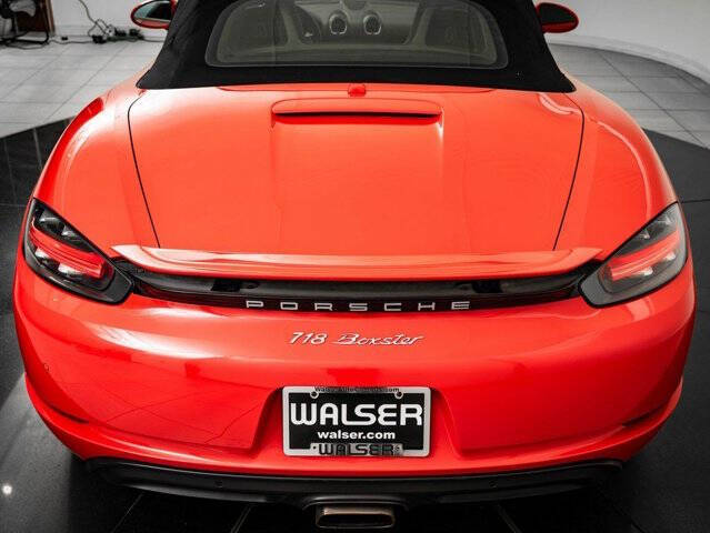 2021 Porsche 718 Boxster