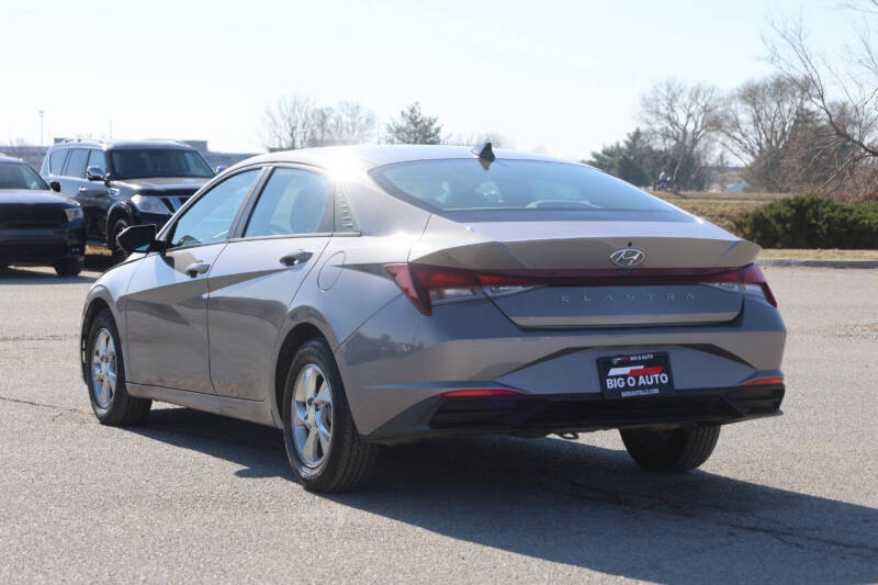 2023 Hyundai Elantra SE
