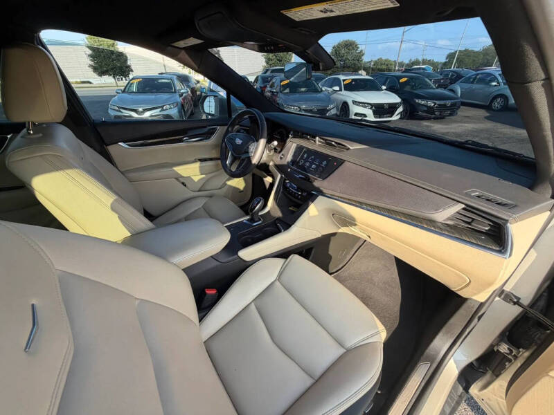 2017 Cadillac XT5