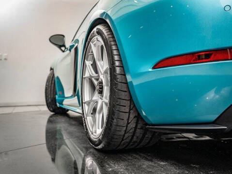 2024 Porsche 718 Cayman GT4 RS