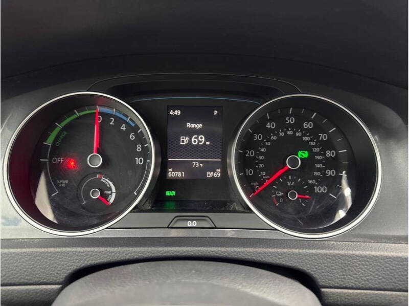 2016 Volkswagen e-Golf SE