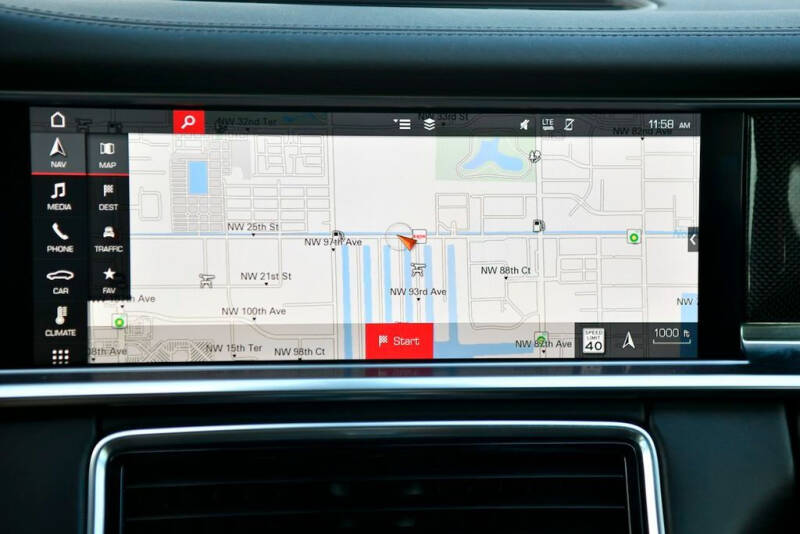 2018 Porsche Panamera Turbo S E-Hybrid