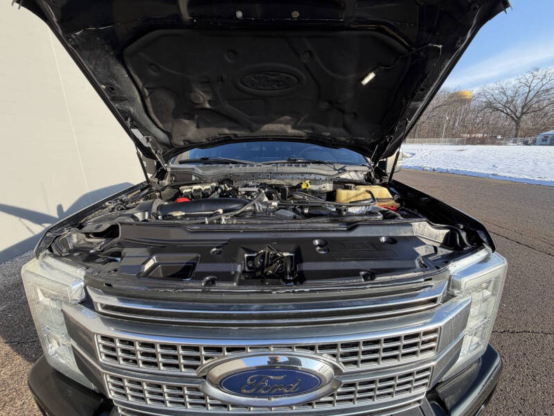 2017 Ford F-350 Super Duty Platinum