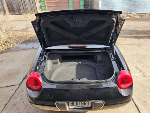 2005 Ford Thunderbird Deluxe