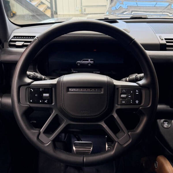 2024 Land Rover Defender 130 P400 X