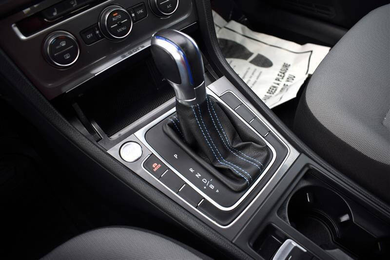 2016 Volkswagen e-Golf SE