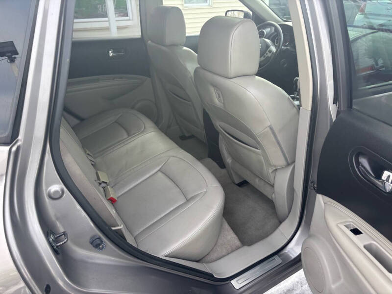 2012 Nissan Rogue SV w/SL Package