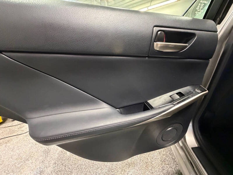 2019 Lexus IS 300