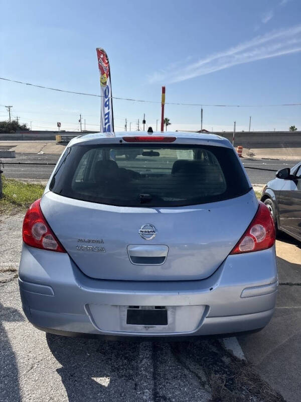 2012 Nissan Versa 1.8 S