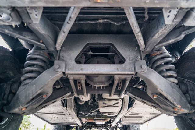 2001 AM General Hummer