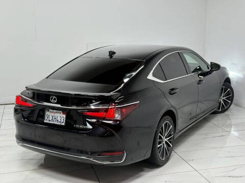 2024 Lexus ES 300h