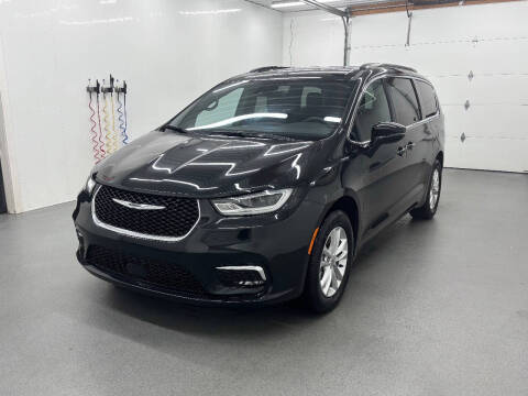 2022 Chrysler Pacifica Touring
