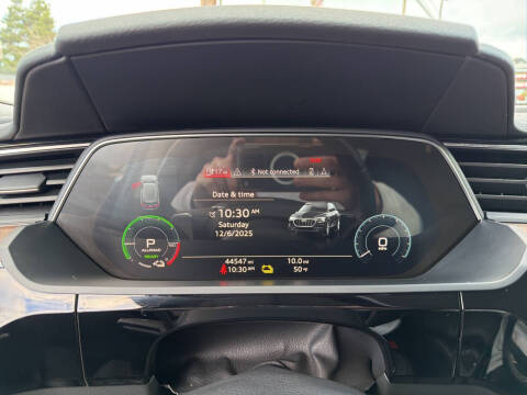 2019 Audi e-tron quattro Premium Plus