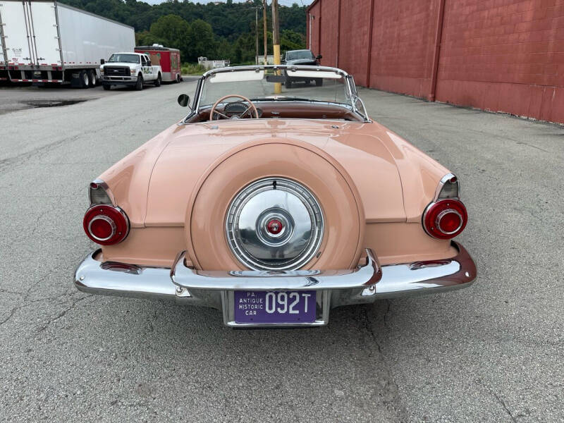 1956 Ford Thunderbird