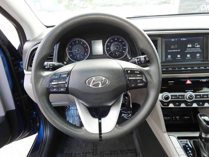 2020 Hyundai Elantra  - $14,900