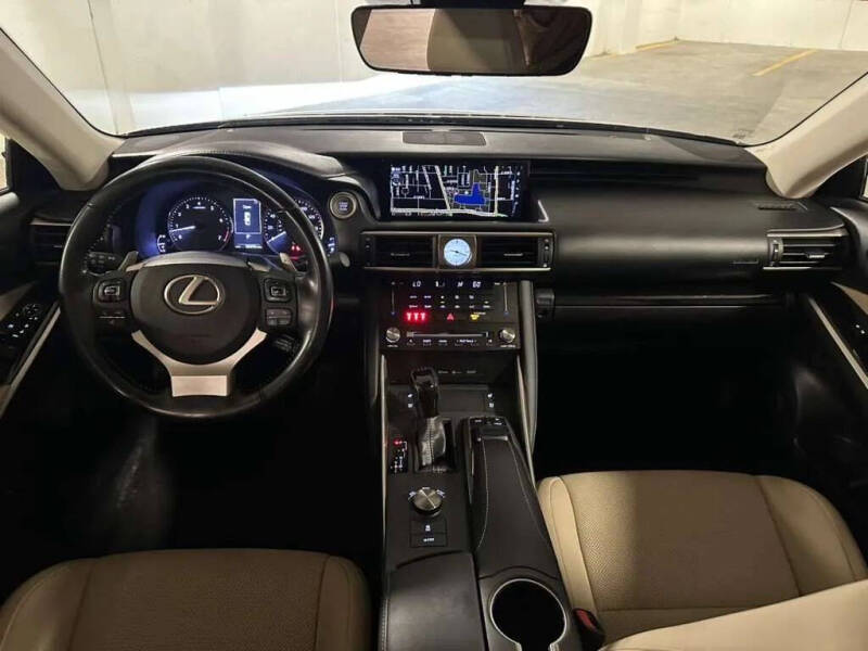 2017 Lexus IS 300