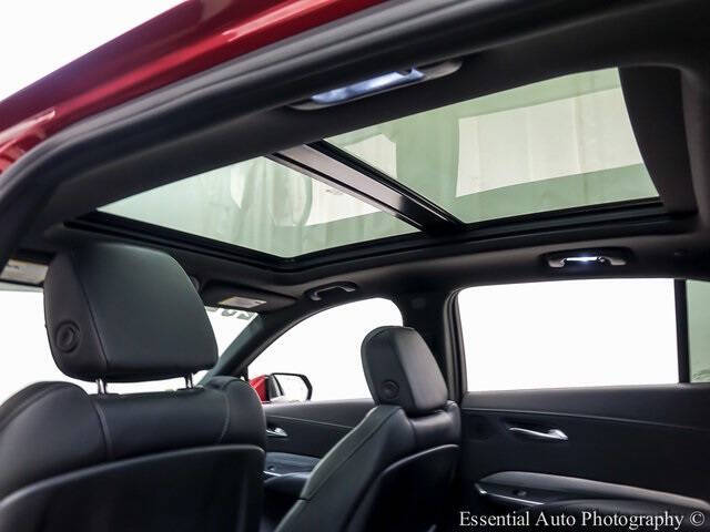 2023 Cadillac XT4 Premium Luxury