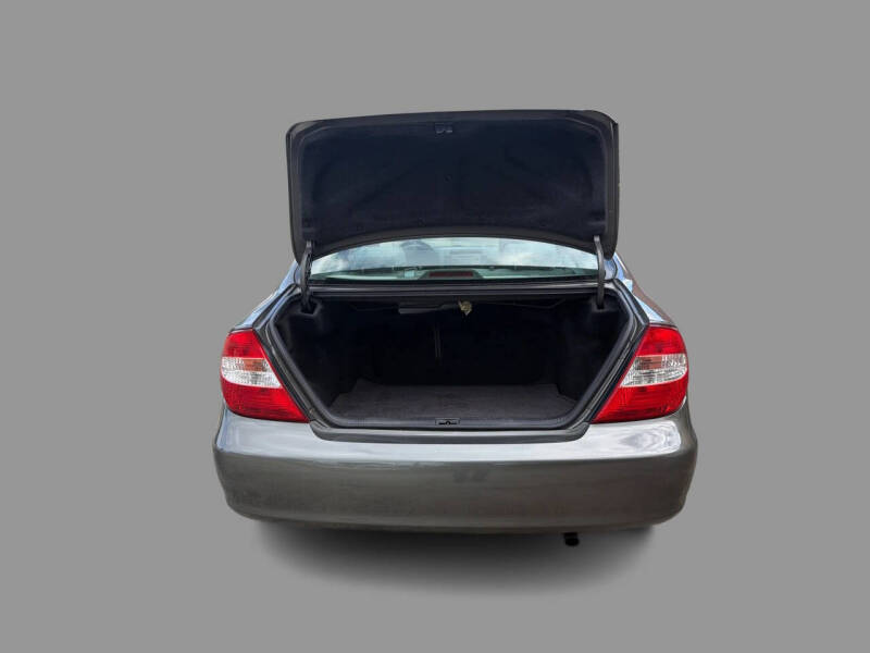2004 Toyota Camry