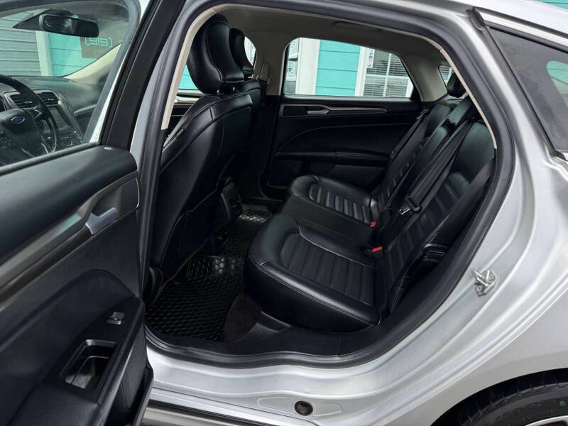 2017 Ford Fusion Energi SE Luxury