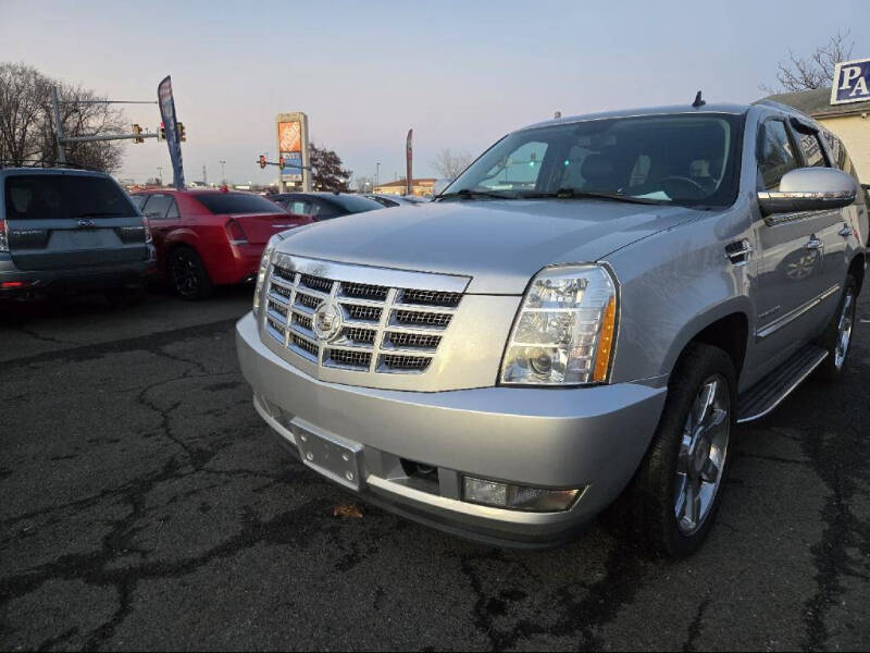 2012 Cadillac Escalade Luxury