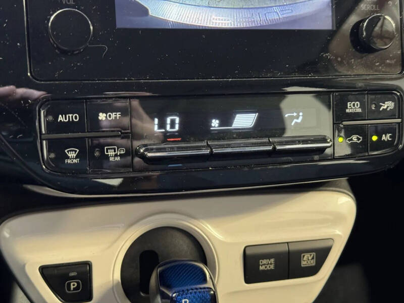 2017 Toyota Prius Two