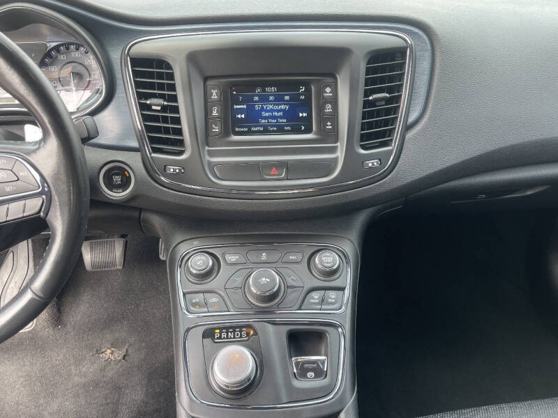 2015 Chrysler 200 S
