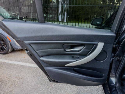 2012 BMW 3 Series 328i