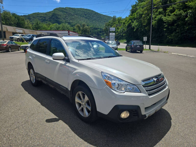 2013 Subaru Outback for sale at Lewis Auto Sales in West Jefferson NC