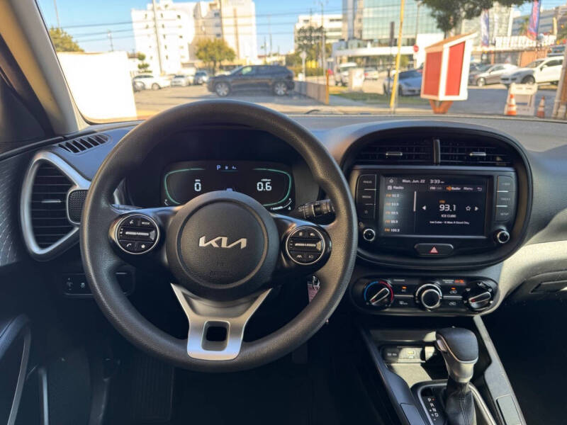 2023 Kia Soul LX