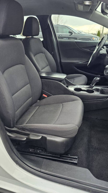 2017 Chevrolet Malibu LT