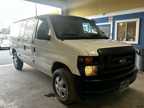 2008 Ford E-Series for sale at Ricky Auto Sales in Houston TX