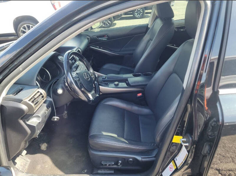 2016 Lexus IS 300