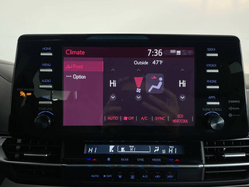 2023 Toyota Sienna LE 8-Passenger