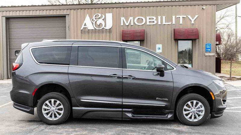 2019 Chrysler Pacifica Touring L