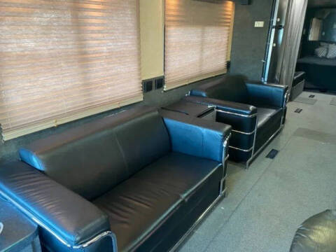 2000 Freightliner XC Chassis