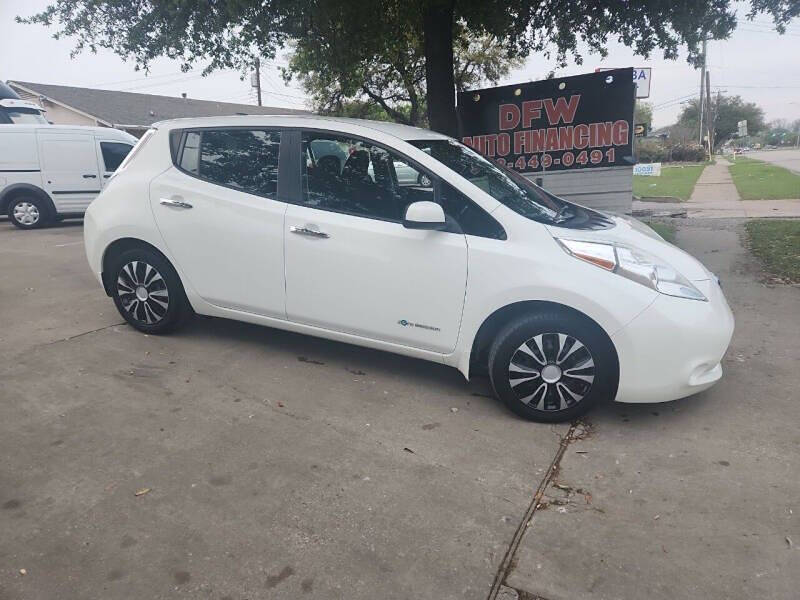 2014 Nissan LEAF SV