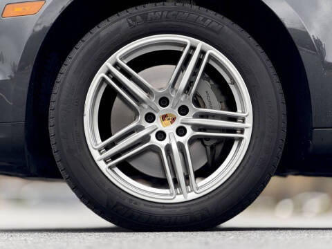 2021 Porsche Macan S