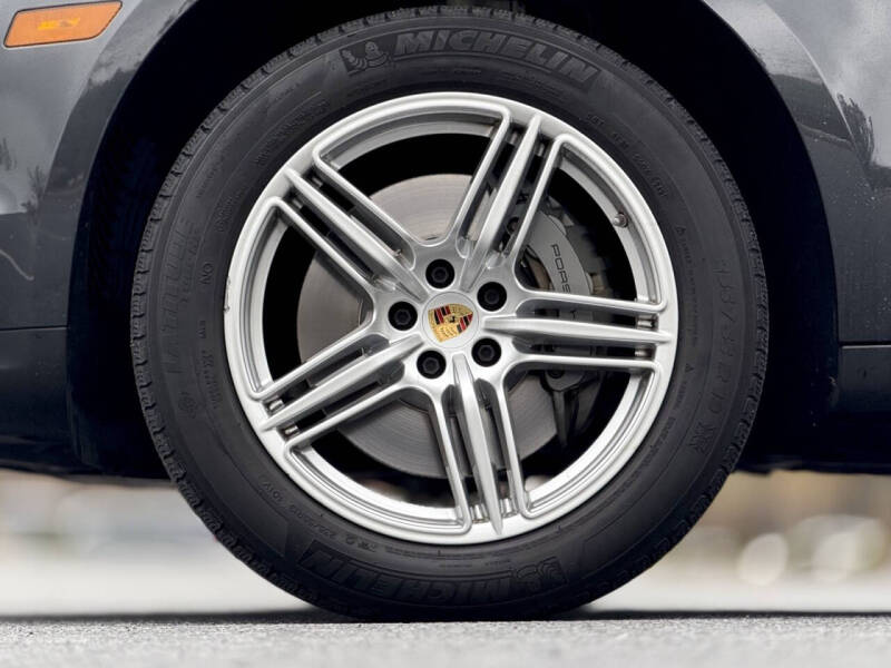 2021 Porsche Macan S