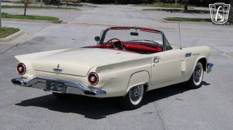 1957 Ford Thunderbird