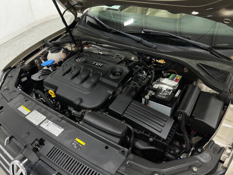 2015 Volkswagen Passat 2.0L TDI SEL Premium