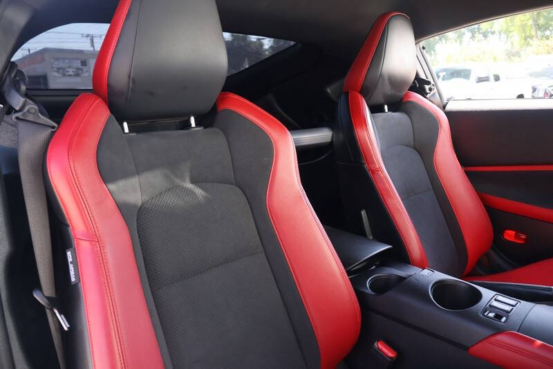 2025 Nissan Z Performance
