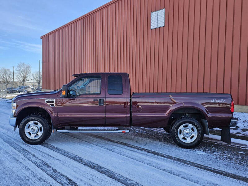 2010 Ford F-250 Super Duty XLT photo 4