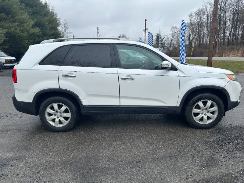 2011 Kia Sorento LX