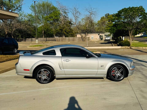 2005 Ford Mustang