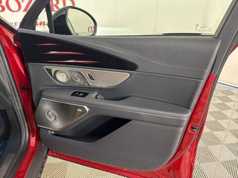 2025 Lincoln Nautilus Reserve