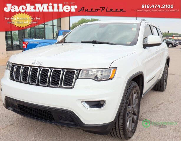 2020 Jeep Grand Cherokee Laredo E