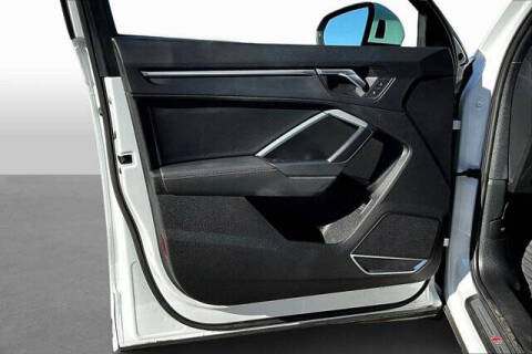 2019 Audi Q3 quattro S line Prem Plus 45 TFSI