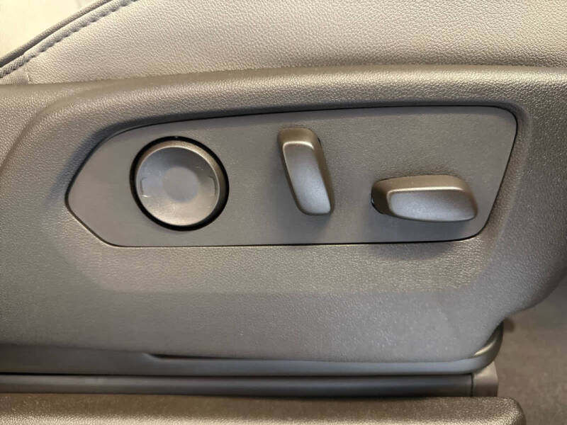 2025 GMC Yukon XL Elevation