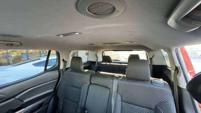 2017 GMC Acadia SLE-2